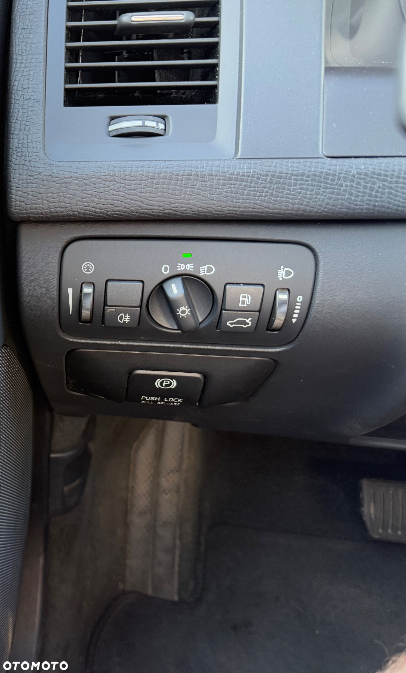 Volvo XC 60 D3 Momentum - 9