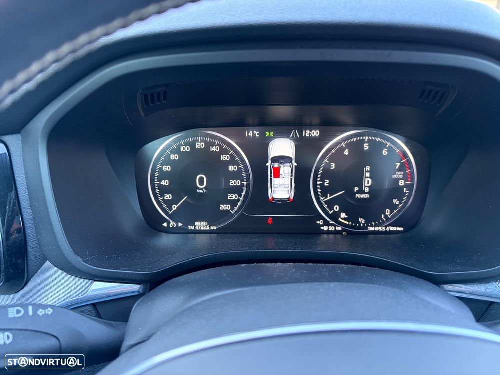 Volvo XC 60 2.0 T8 PHEV R-Design AWD - 6