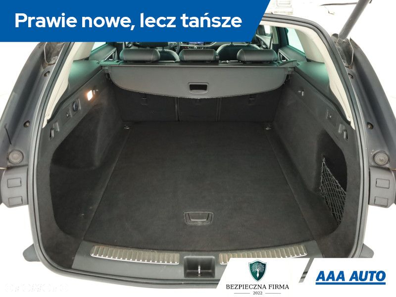 Opel Insignia - 12