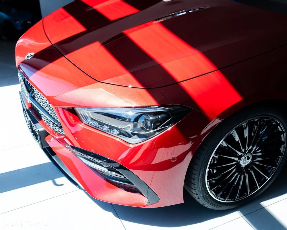 Mercedes-Benz CLA 200 AMG Line 7G-DCT - 14
