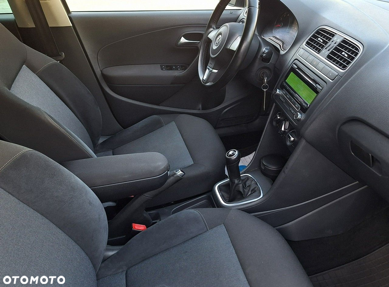 Volkswagen Polo - 7