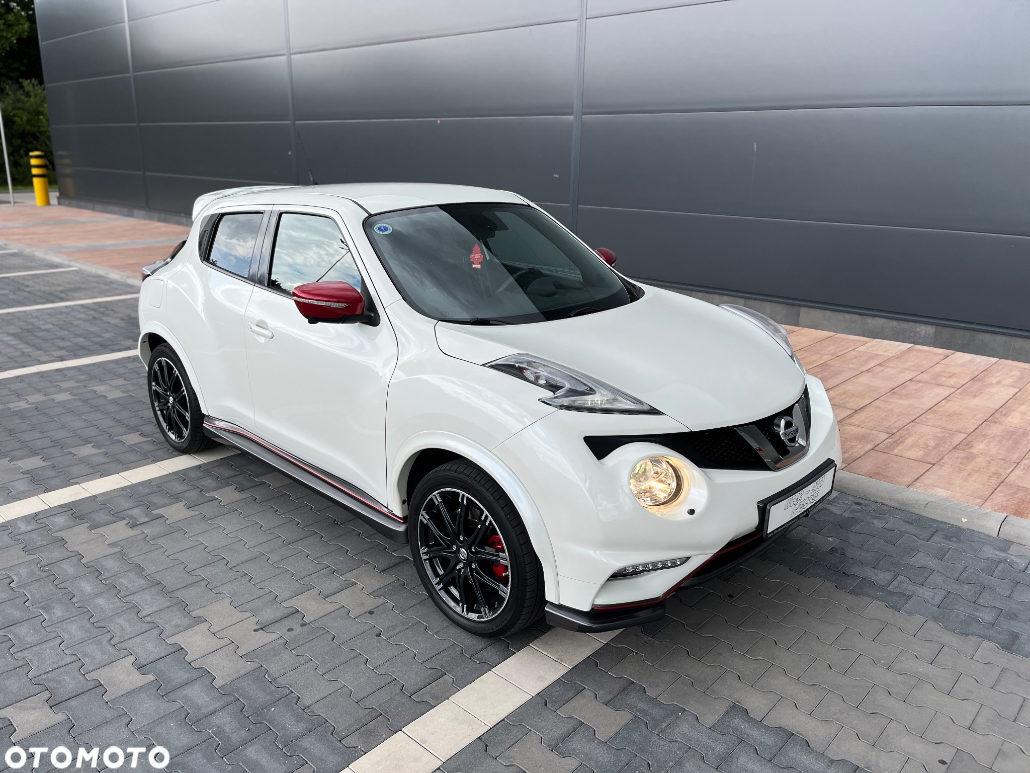 Nissan Juke 1.6 DIG-T Nismo RS 4WD Xtronic EU6 - 15