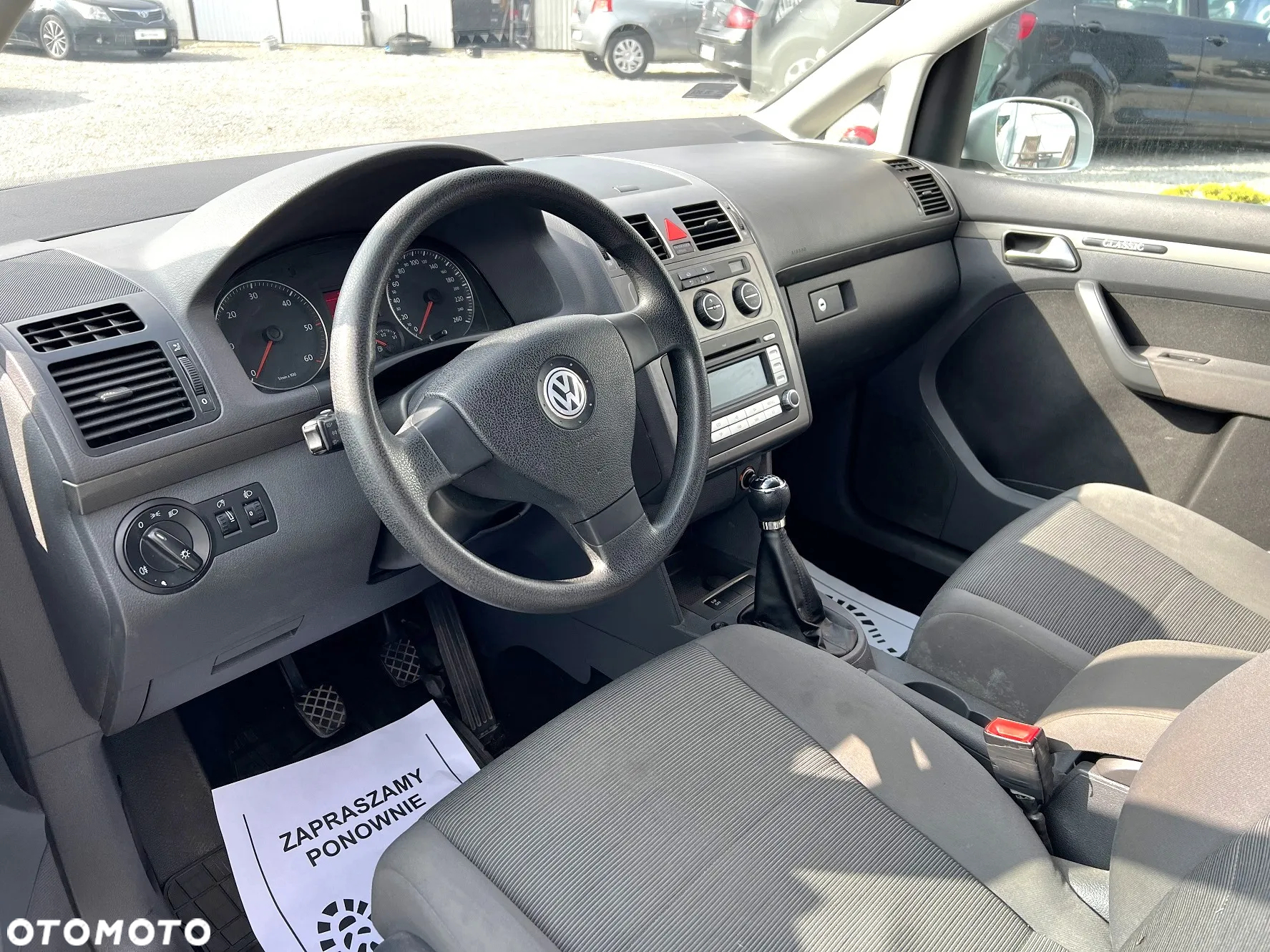 Volkswagen Touran 1.9 TDI Basis - 9