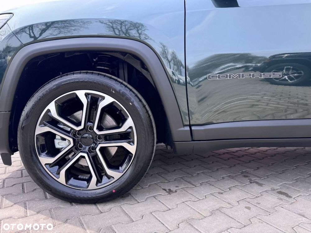 Jeep Compass - 15