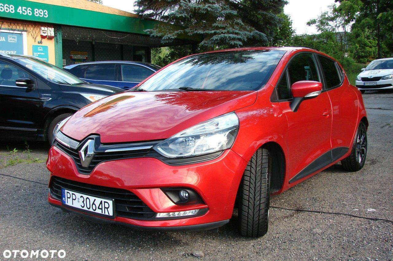 Renault Clio - 1