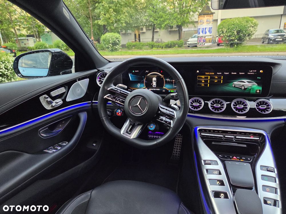 Mercedes-Benz AMG GT 43 4-Matic+ - 23