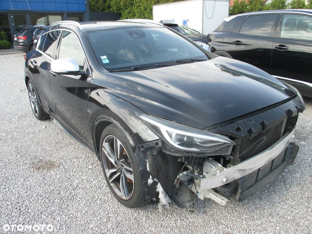 Infiniti Q30 2.2d DCT AWD Sport City Black - 5