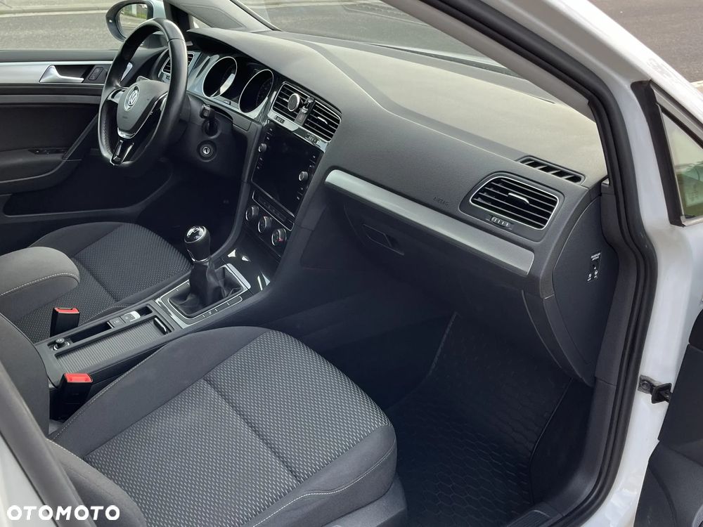 Volkswagen Golf 1.6 TDI BMT Trendline - 11