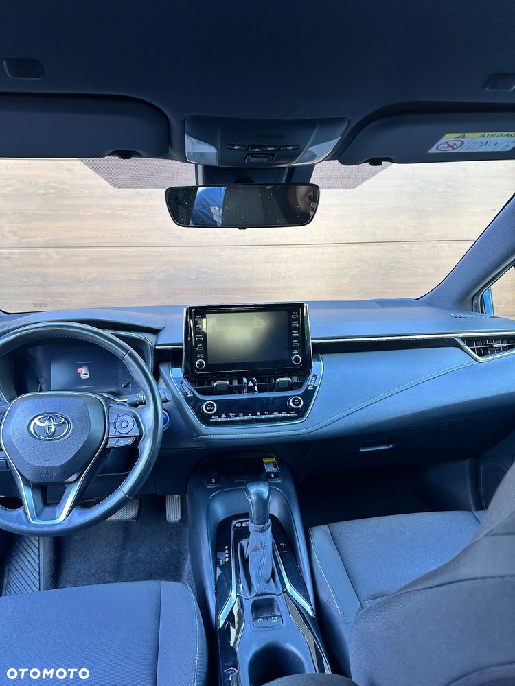 Toyota Corolla - 10