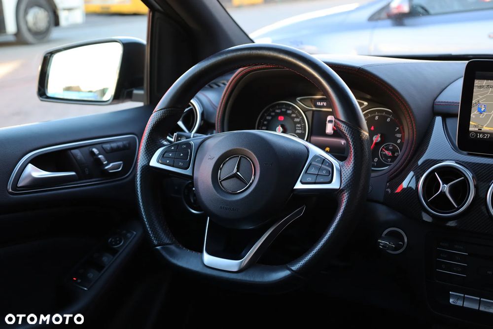 Mercedes-Benz Klasa B 200 UrbanStyle Edition - 28
