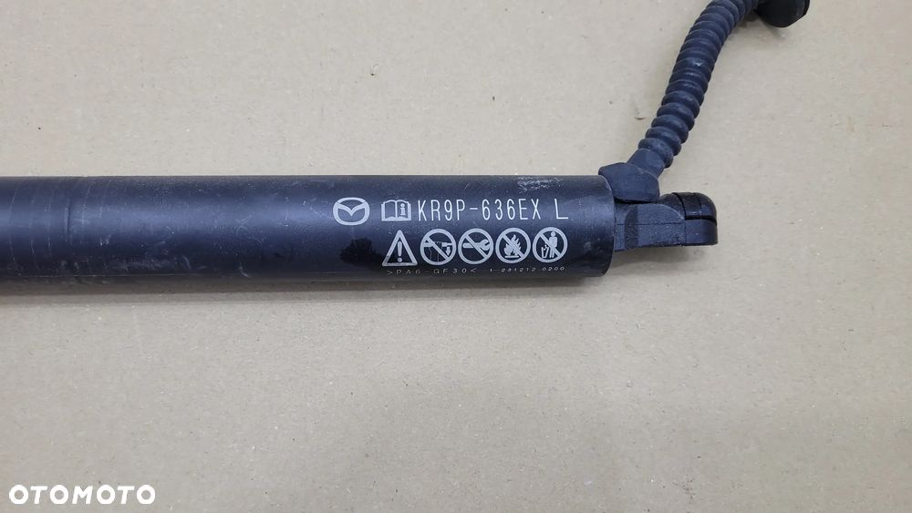 MAZDA CX-60 CX60 SIŁOWNIK KLAPY BAGAŻNIKA ELEKTRYCZNY PRAWY LEWY KBB4626EX - 3
