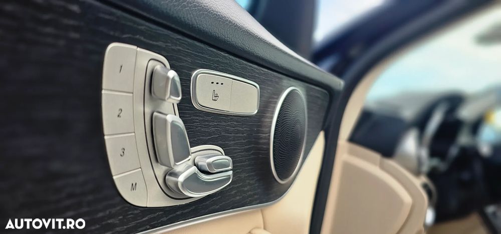 Mercedes-Benz GLC 300 4MATIC - 4