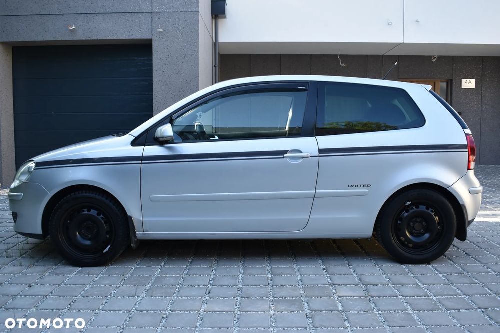 Volkswagen Polo 1.4 16V Sportline - 17