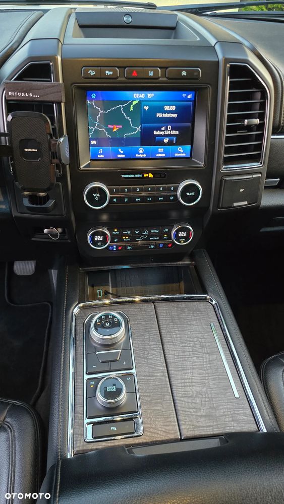 Ford Expedition - 18