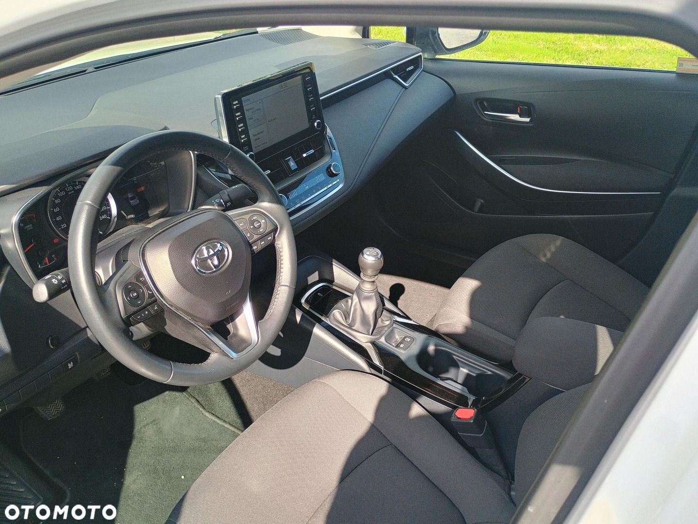 Toyota Corolla - 17