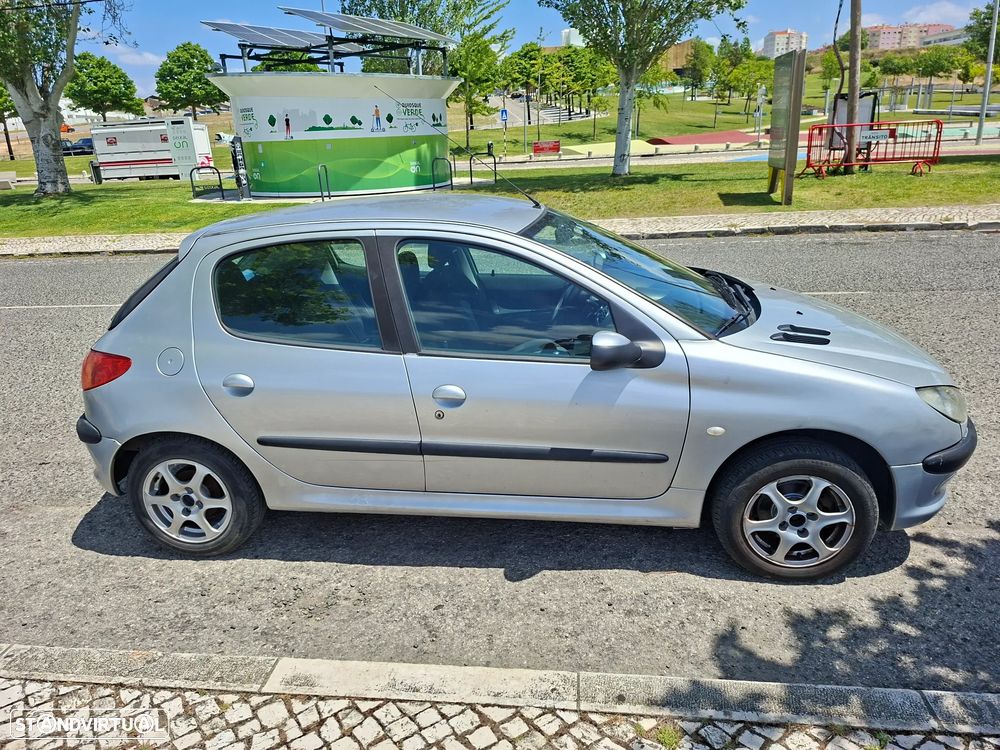 Peugeot 206 1.4 HDi XT - 3