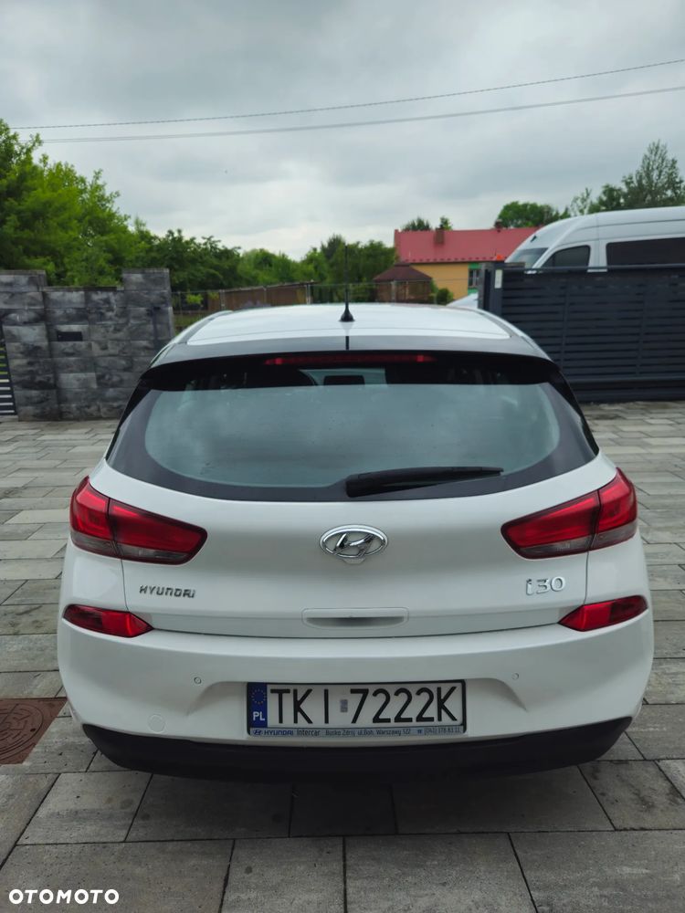 Hyundai i30 1.4 Classic + - 4