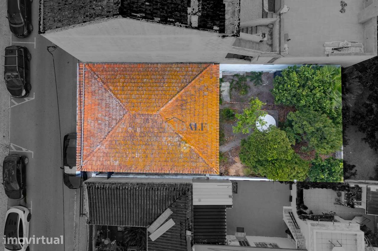 Moradia T2 com quintal no centro do Pinhal Novo - Grande imagem: 3/35
