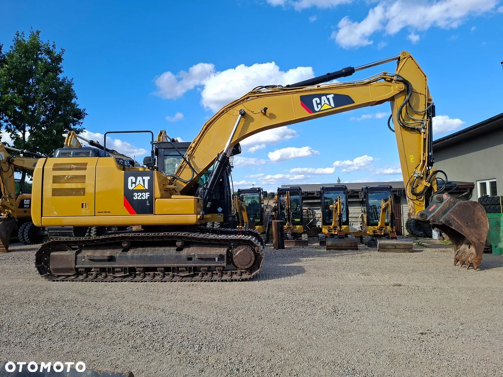 Caterpillar CAT 323 FL - 26