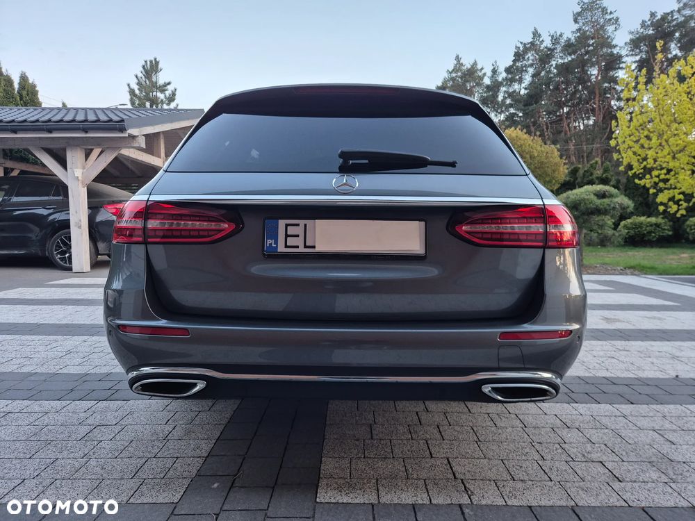 Mercedes-Benz Klasa E 220 d 4-Matic Exclusive - 19