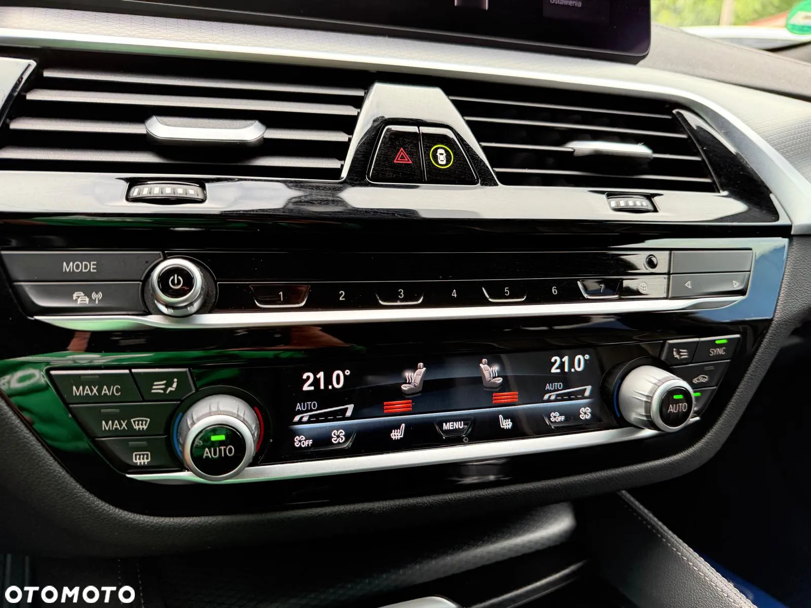 BMW Seria 5 530e Touring - 28