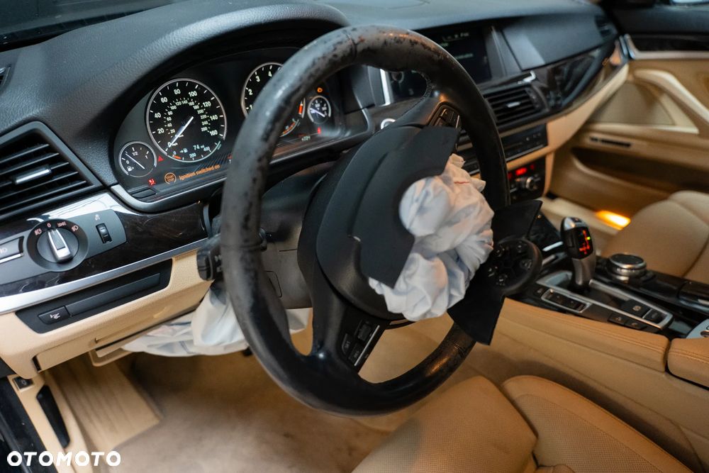 BMW Seria 5 535i xDrive - 7