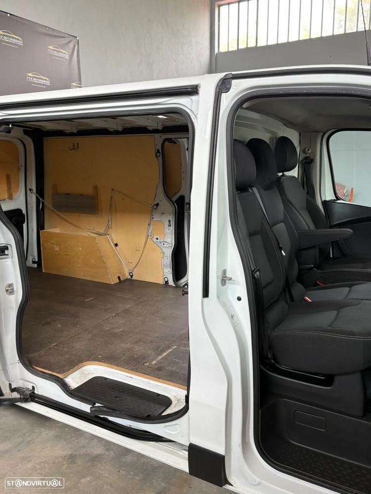 Renault Trafic 2.0 L2H12 - 11