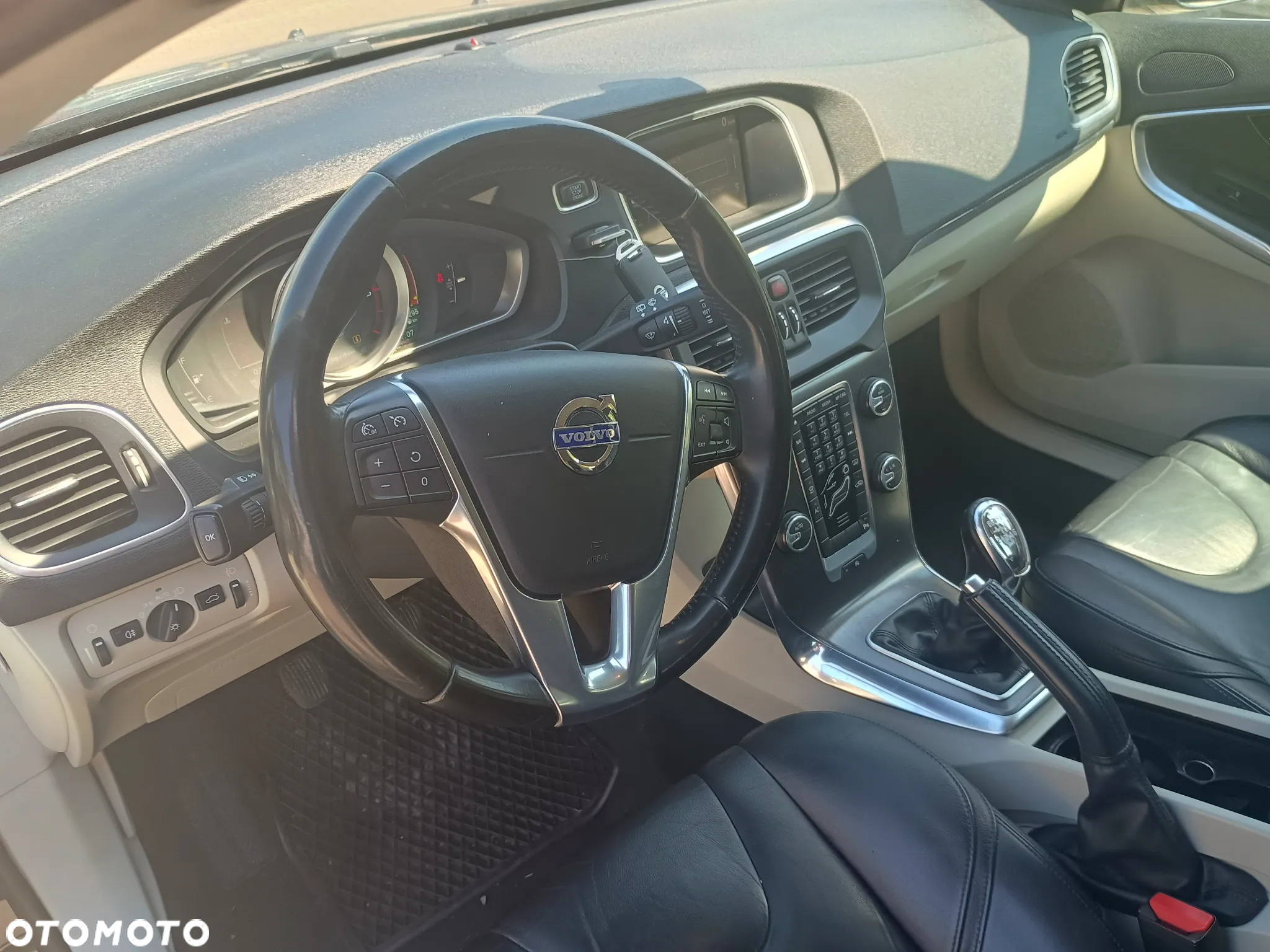 Volvo V40 D2 - 6