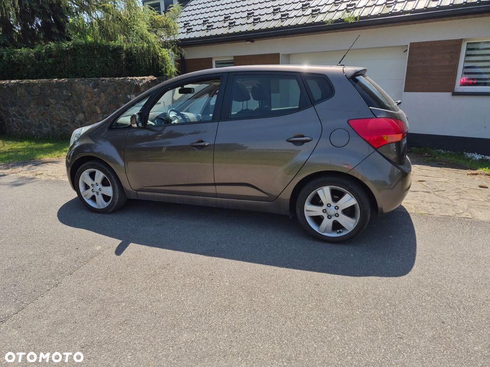 Kia Venga 1.6 CVVT Dream Team Edition - 16