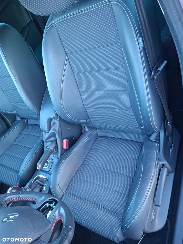 Renault Megane TCe 220 Start & Stop GT 220 - 9