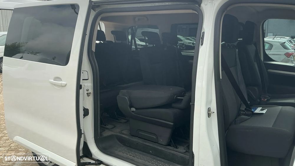 Peugeot Traveller 1.5 BlueHDi L3H1 Allure Long - 4