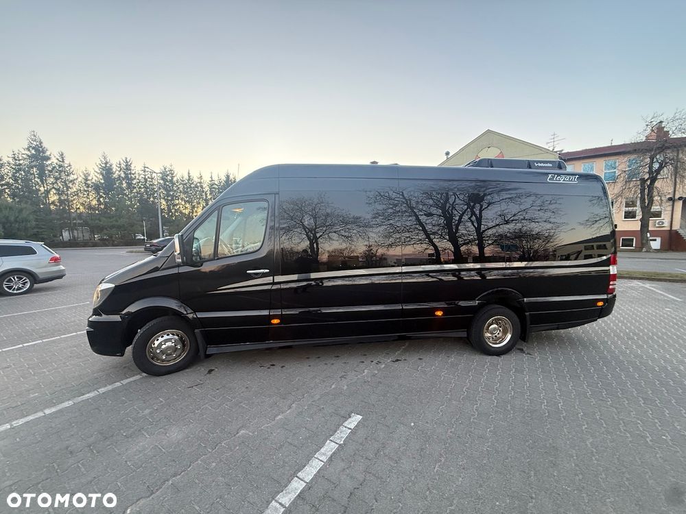 Mercedes-Benz Sprinter - 14