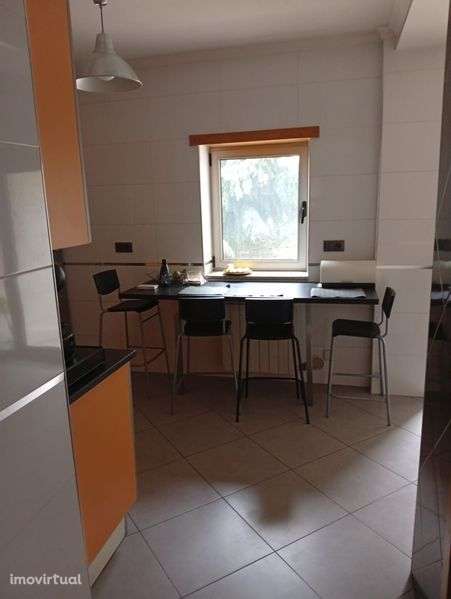 Vende-se Apartamento T3 - Grande imagem: 2/7