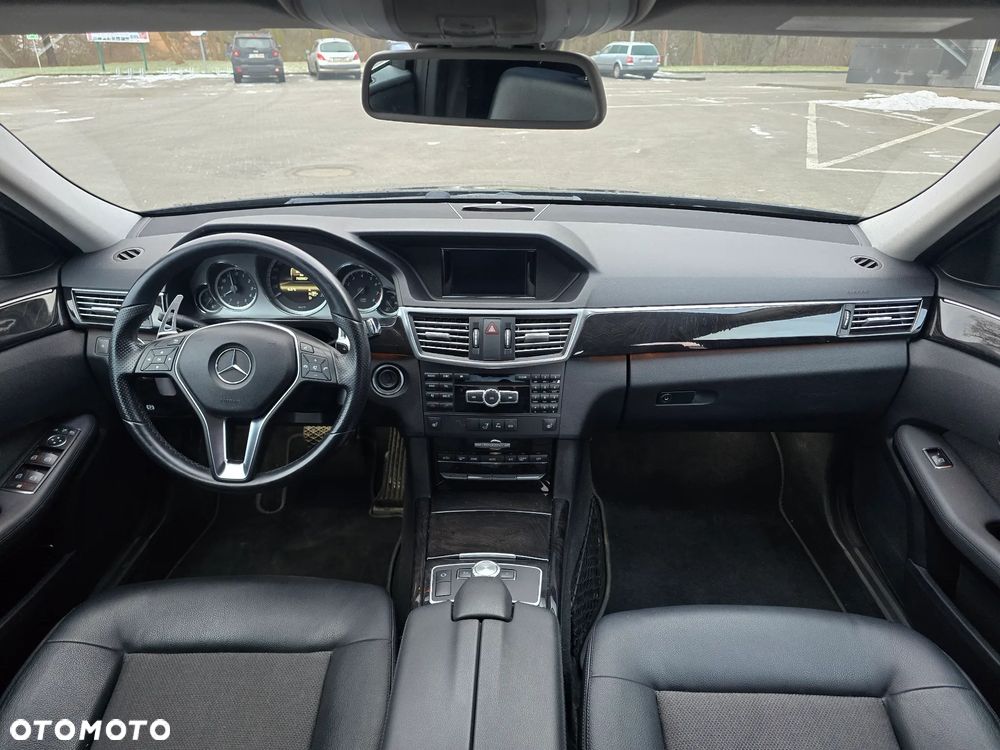 Mercedes-Benz Klasa E 200 CGI BlueEFFICIENCY Automatik - 10