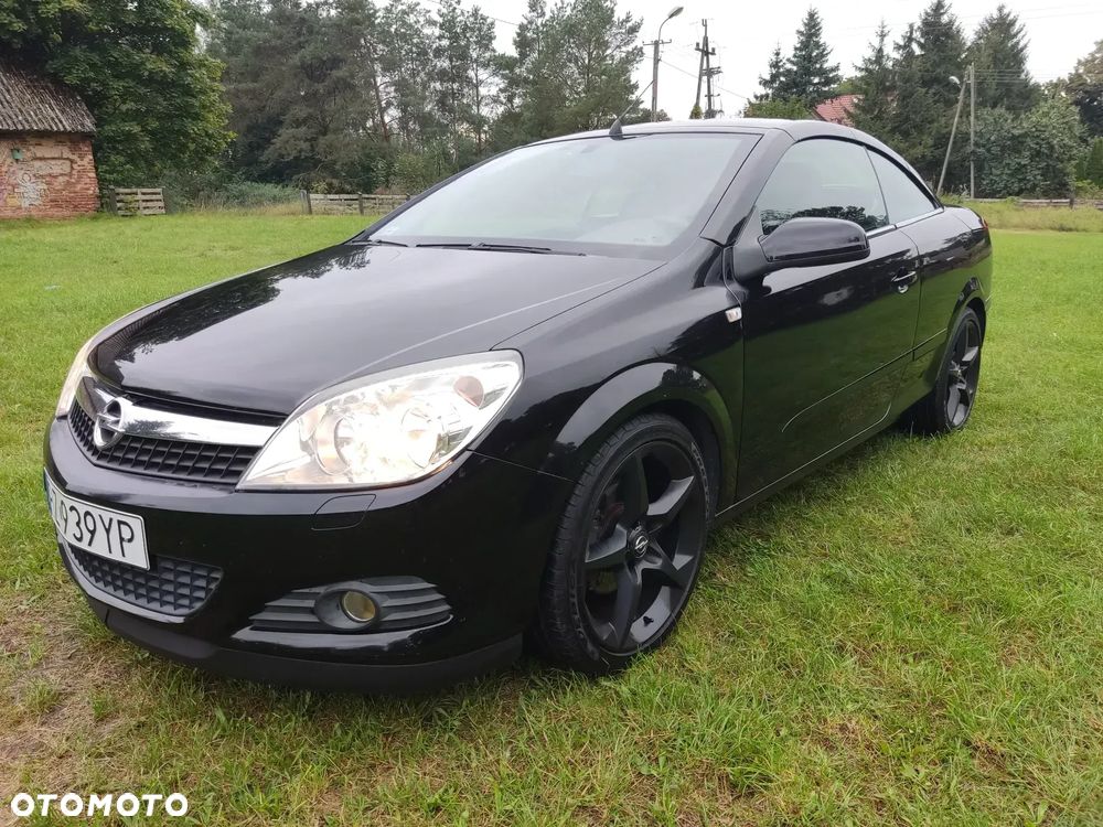 Opel Astra TwinTop 1.8 Cosmo - 1