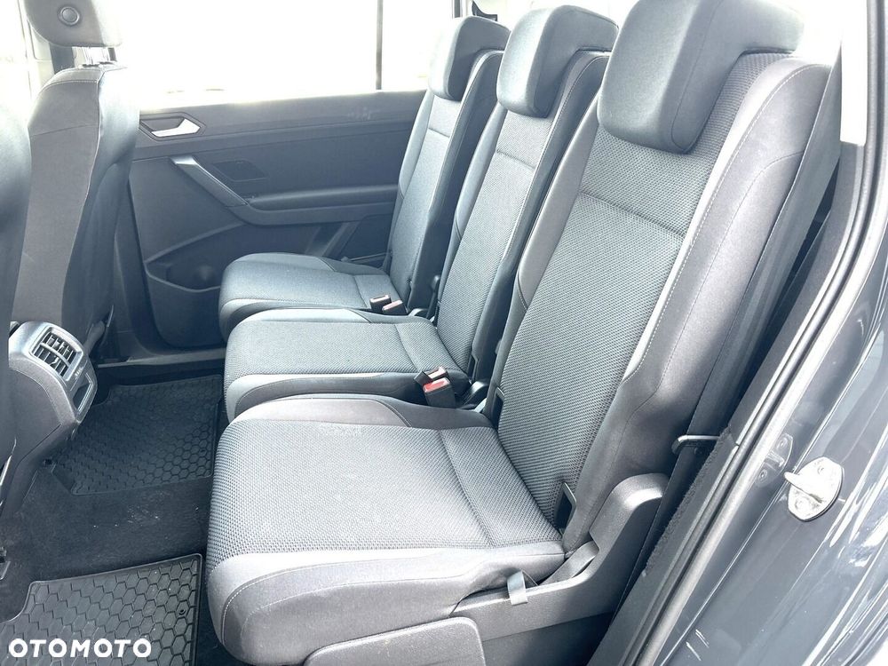 Volkswagen Touran 1.5 TSI EVO Comfortline - 35