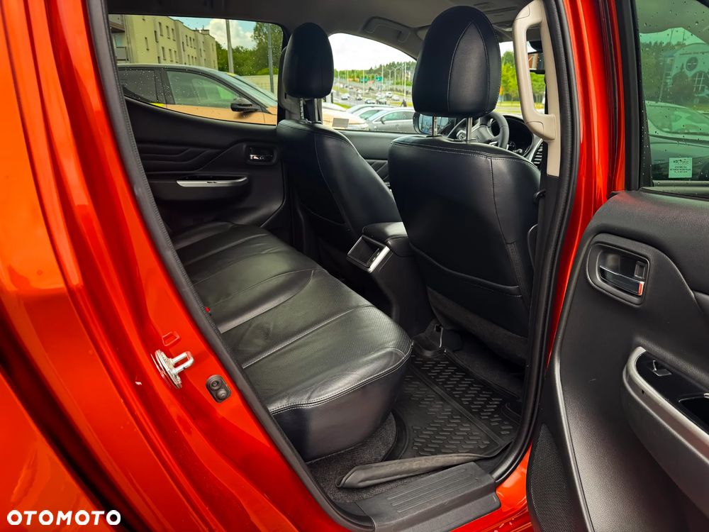 Mitsubishi L200 2.2 d DC Instyle Plus - 14