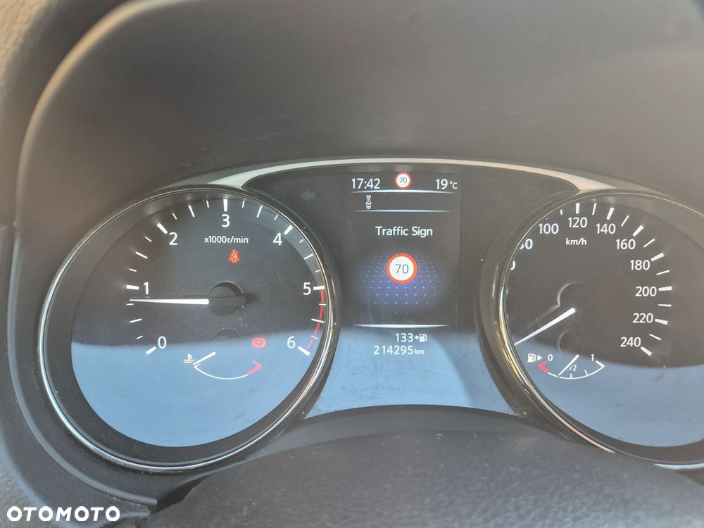 Nissan X-Trail - 24