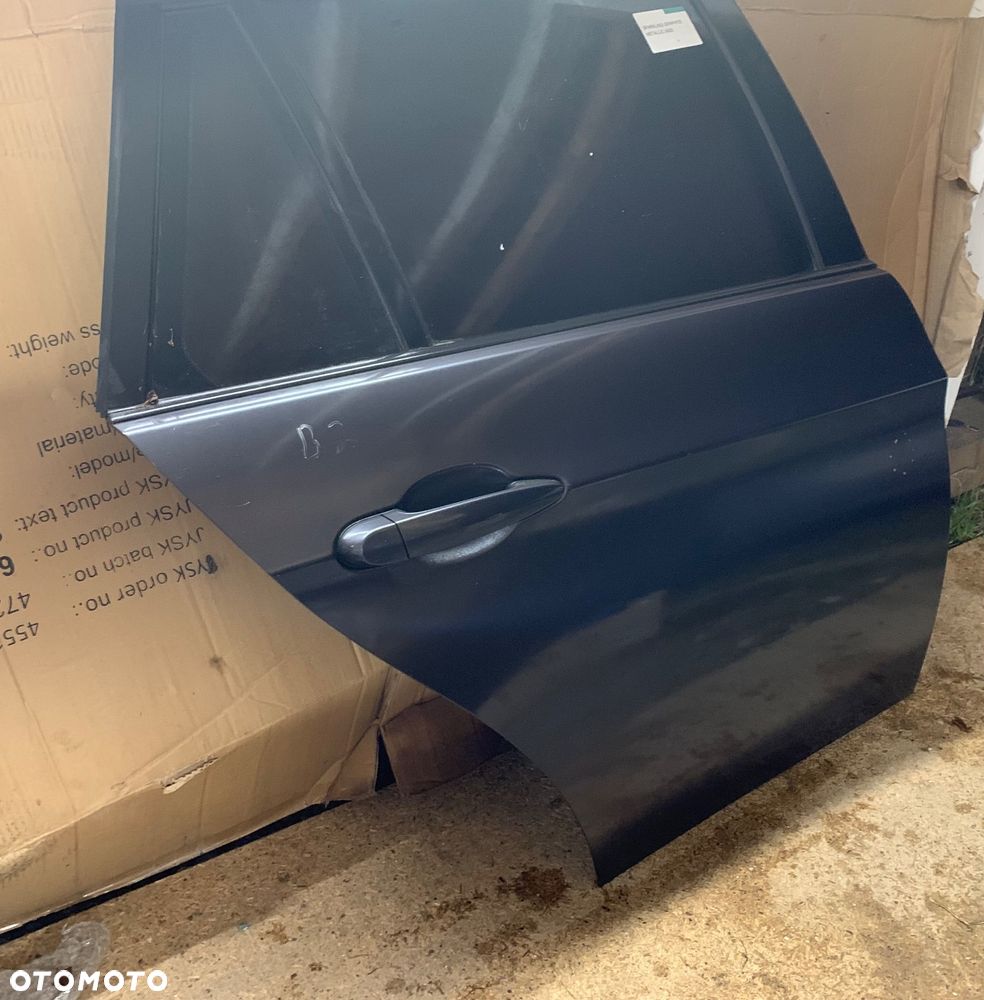 Drzwi prawy tył BMW seria 3 E91 A22 - 2