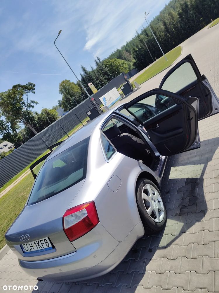 Audi A4 Limousine - 18