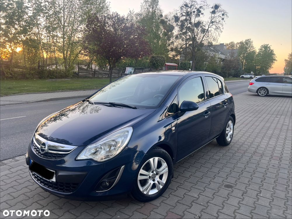 Opel Corsa 1.4 16V Cosmo - 1