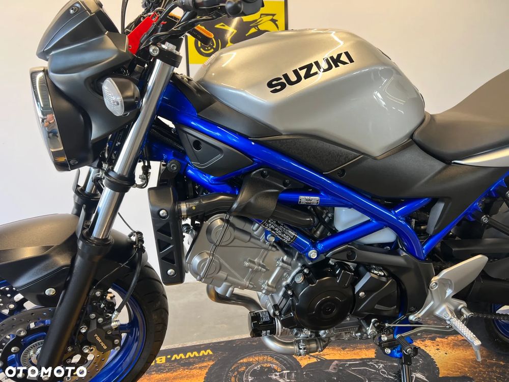 Suzuki SV - 9
