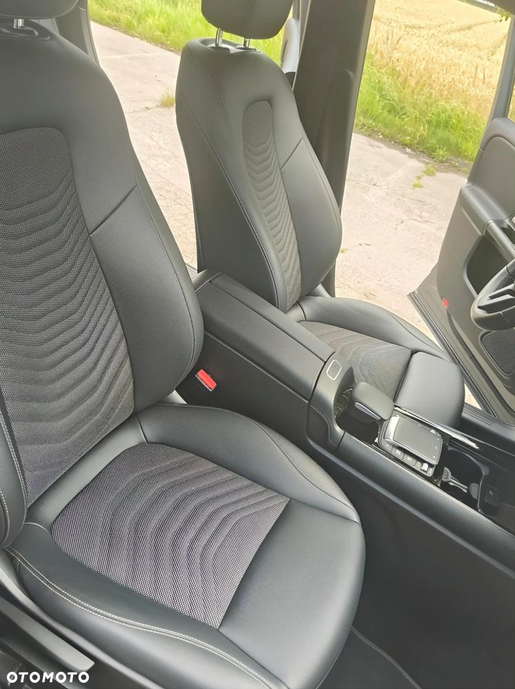 Mercedes-Benz GLA 200 Style - 9
