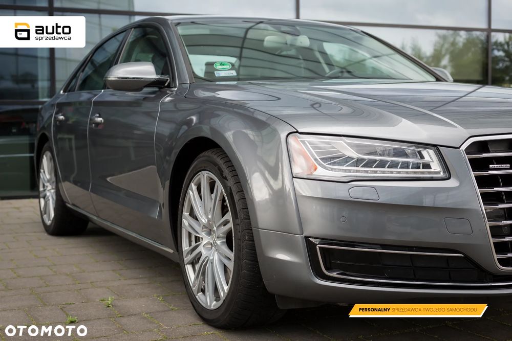 Audi A8 - 8