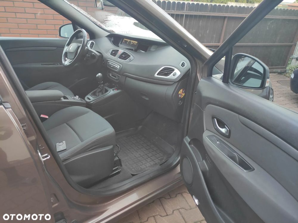 Renault Scenic 1.9 dCi Expression - 10