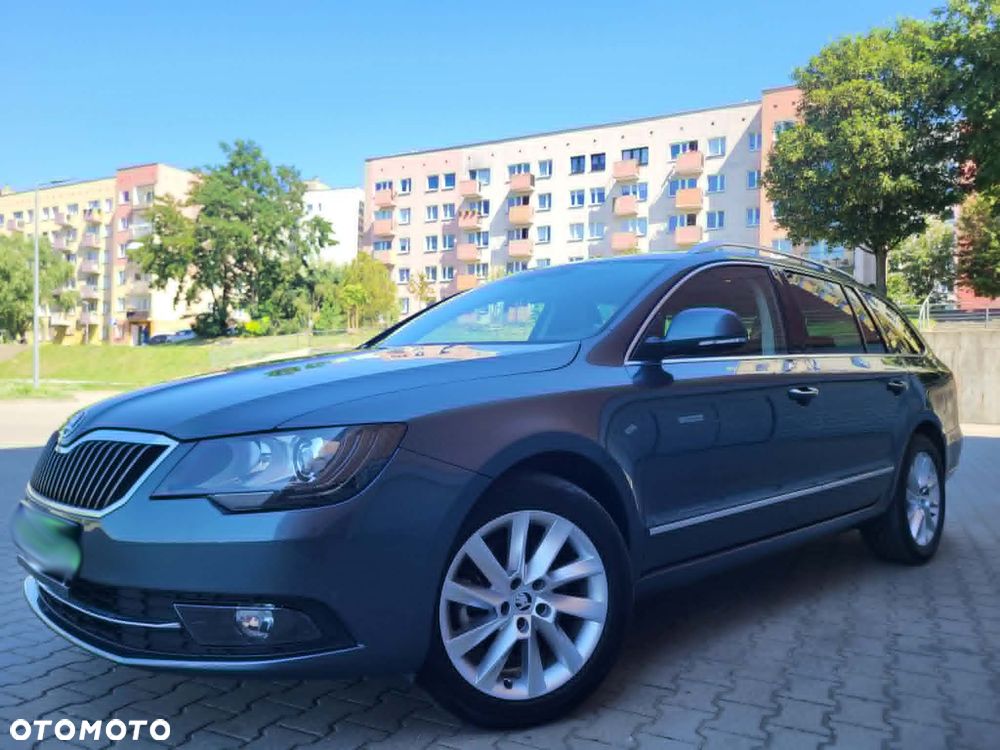 Skoda Superb 2.0 TDI Green tec DSG Elegance - 3