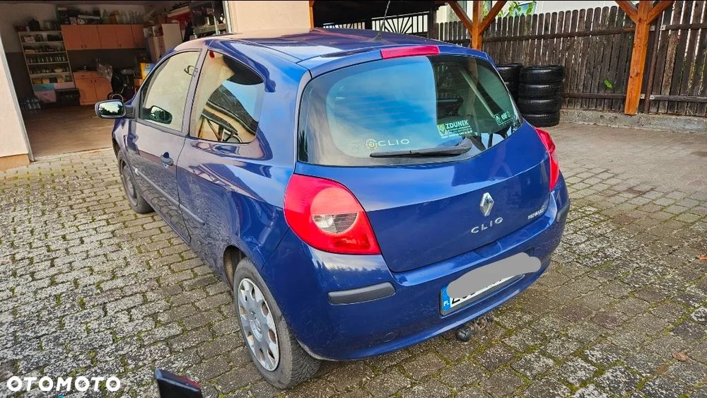 Renault Clio 1.2 16V Dynamique - 9
