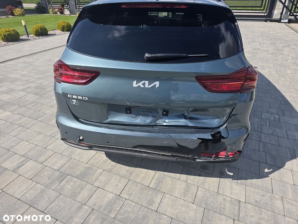 Kia Ceed - 14