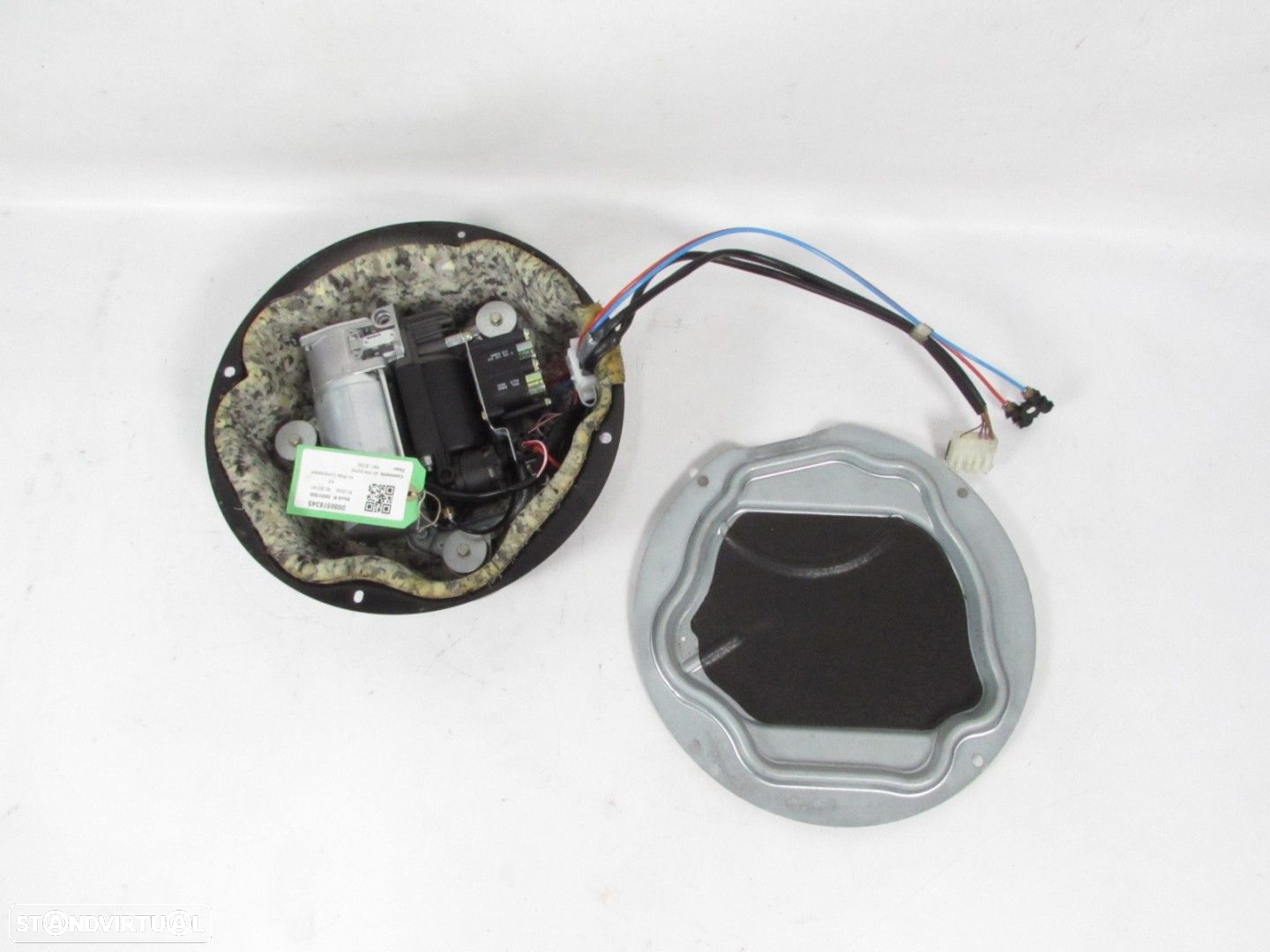 Compressor da Suspensão pneumática Seminovo/ Original BMW X5 (E53) 37221092349 - 2
