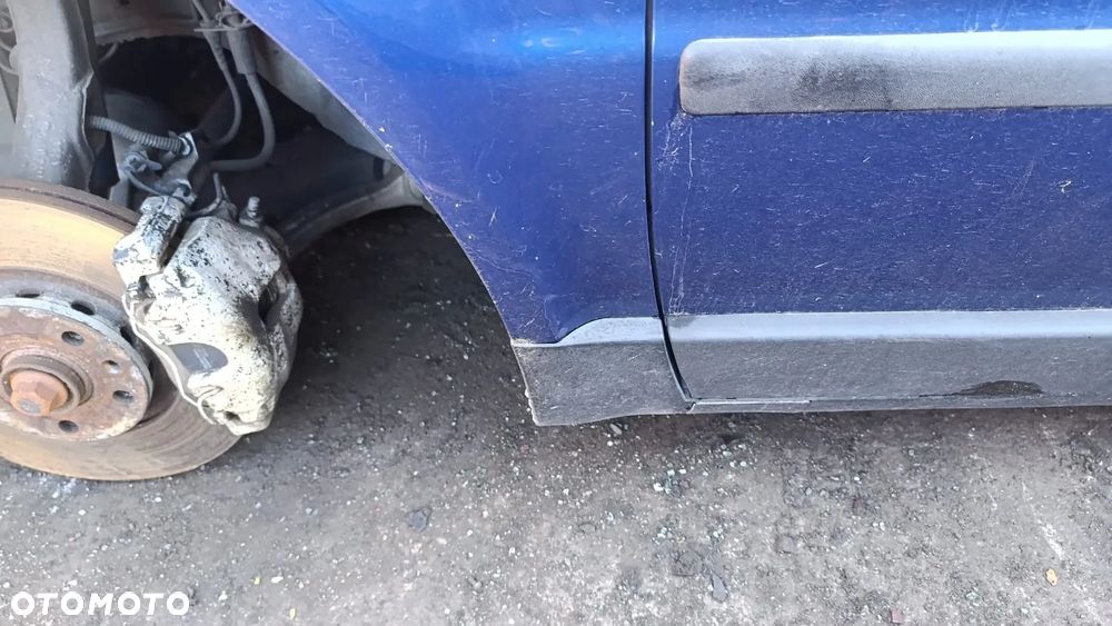 35515 Volkswagen passat b5 fl 2.3v5 na części skrzynia EAA lakier LC5X - 21